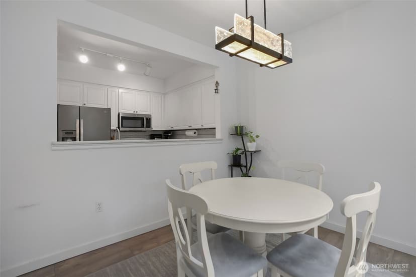 Property photo for 13000 Admiralty Way #L105, Everett photo 9
