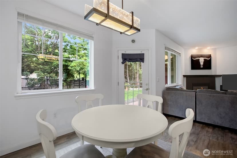 Property photo for 13000 Admiralty Way #L105, Everett photo 11