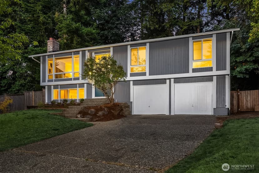 Property photo for 14340 113th Avenue NE, Kirkland photo 3