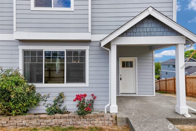 Property photo for 1037 Zeeden Way, Bremerton photo 2
