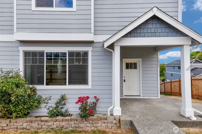 Property photo for 1037 Zeeden Way, Bremerton photo 2
