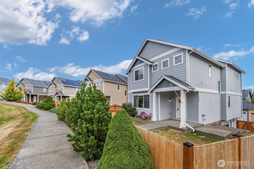 Property photo for 1037 Zeeden Way, Bremerton photo 30