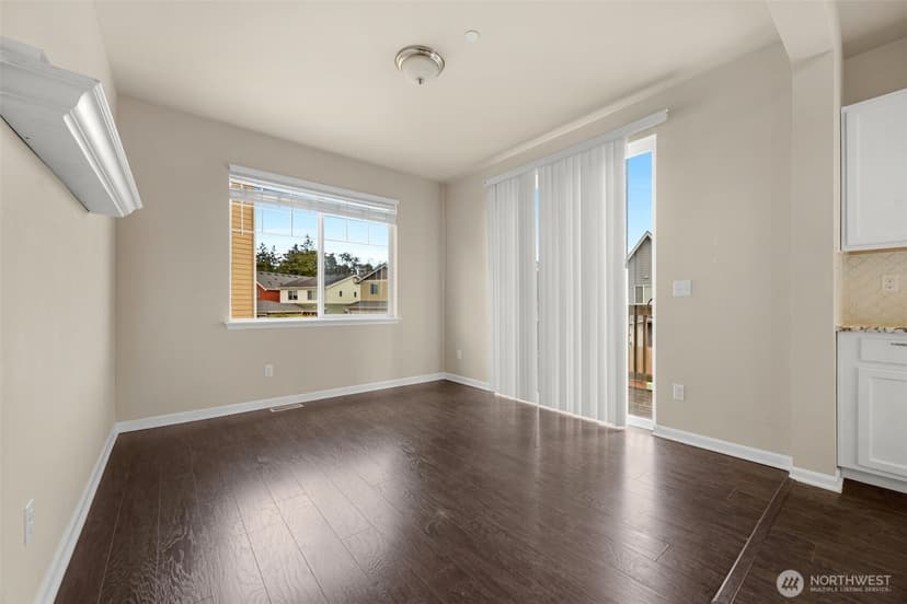 Property photo for 1037 Zeeden Way, Bremerton photo 7