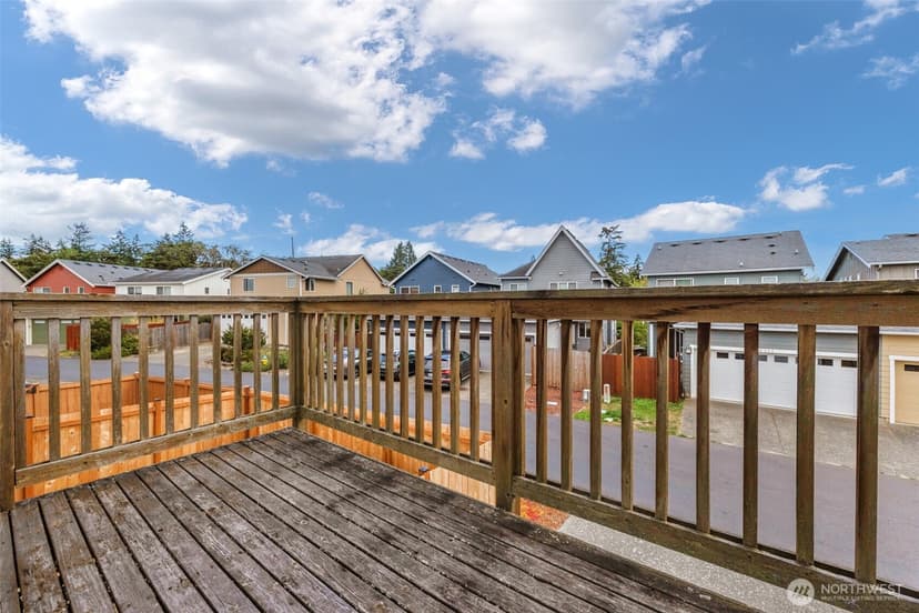 Property photo for 1037 Zeeden Way, Bremerton photo 27