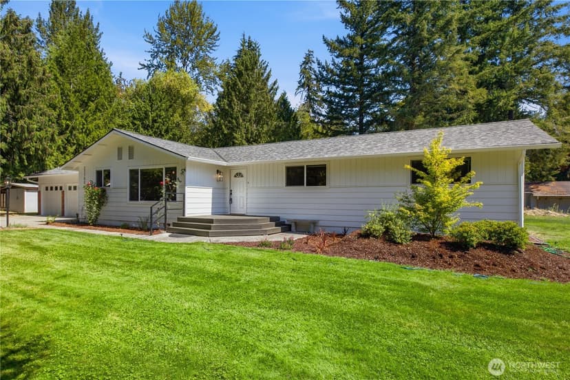 Property photo for 22710 253rd Avenue SE, Maple Valley photo 3
