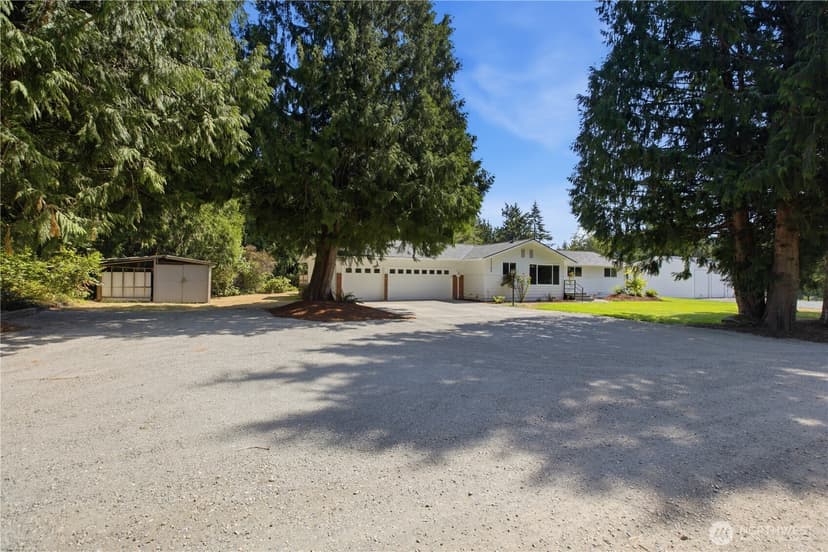 Property photo for 22710 253rd Avenue SE, Maple Valley photo 2