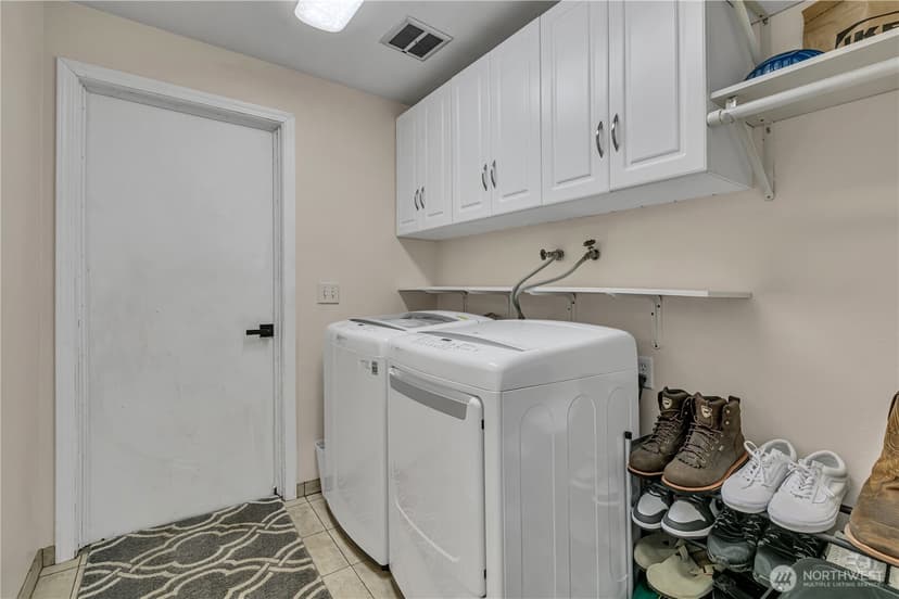 Property photo for 22710 253rd Avenue SE, Maple Valley photo 23