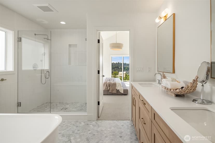 Property photo for 3442 13th Avenue W #A, Seattle photo 17