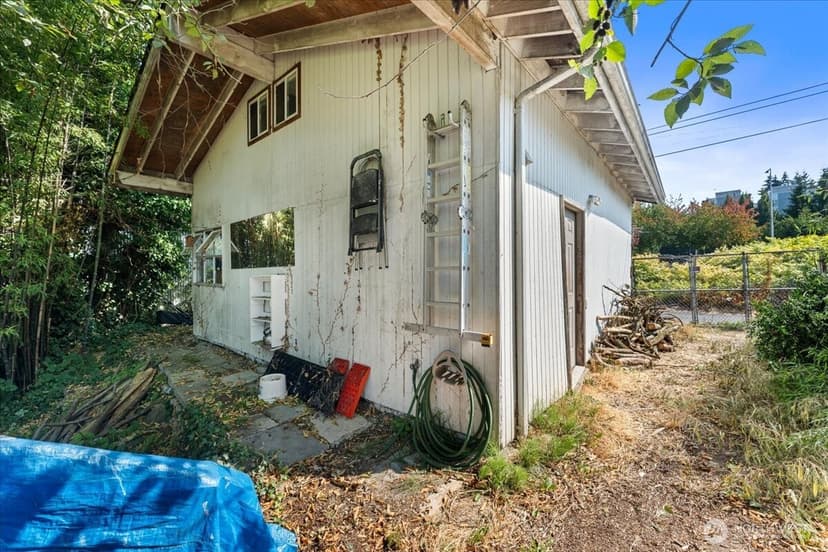 Property photo for 8730 Palatine Avenue N, Seattle photo 7