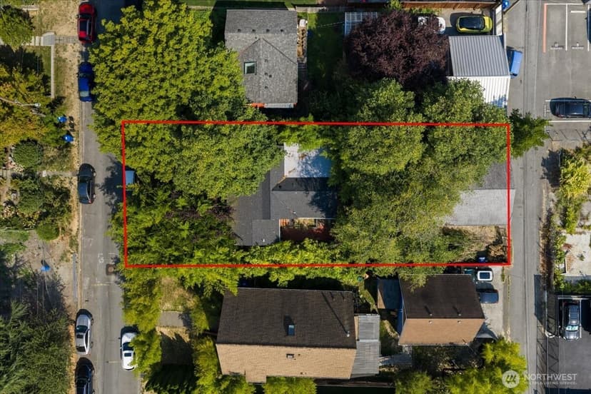Property photo for 8730 Palatine Avenue N, Seattle photo 15