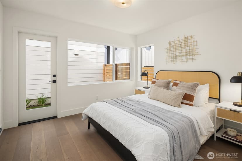 Property photo for 3446 13th Avenue W #B, Seattle photo 16