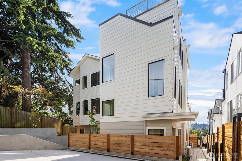 Property photo for 3446 13th Avenue W #B, Seattle photo 27