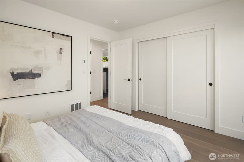 Property photo for 3446 13th Avenue W #B, Seattle photo 15