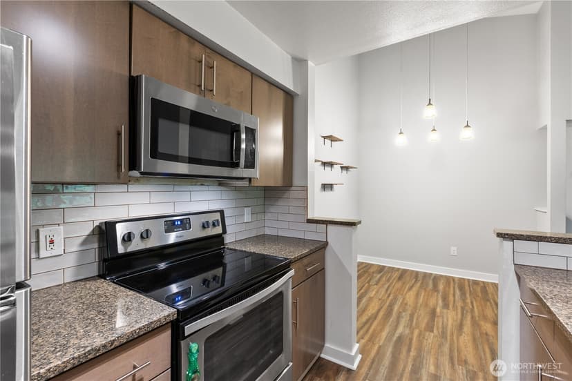 Property photo for 12303 Harbour Pointe Boulevard #Y306, Mukilteo photo 10