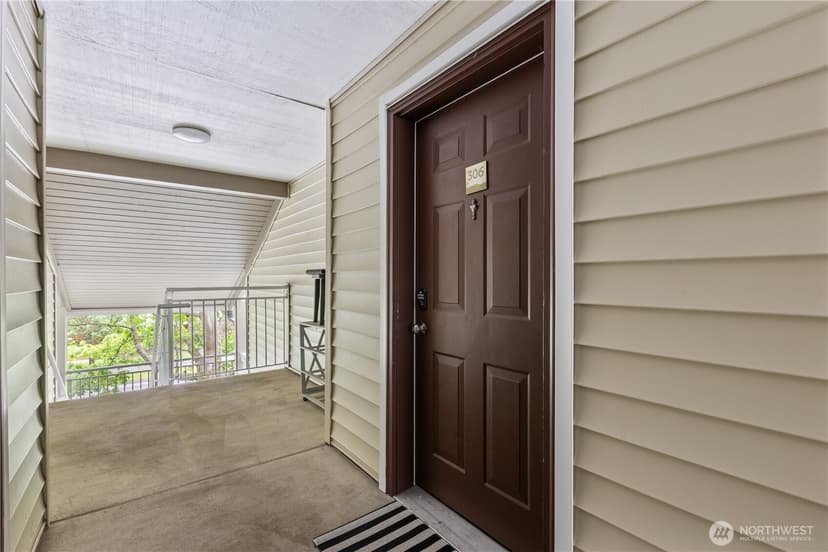 Property photo for 12303 Harbour Pointe Boulevard #Y306, Mukilteo photo 22