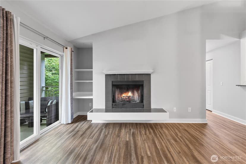 Property photo for 12303 Harbour Pointe Boulevard #Y306, Mukilteo photo 2
