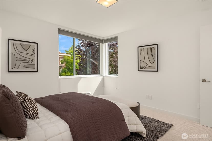 Property photo for 3613 Wallingford Avenue N, Seattle photo 16