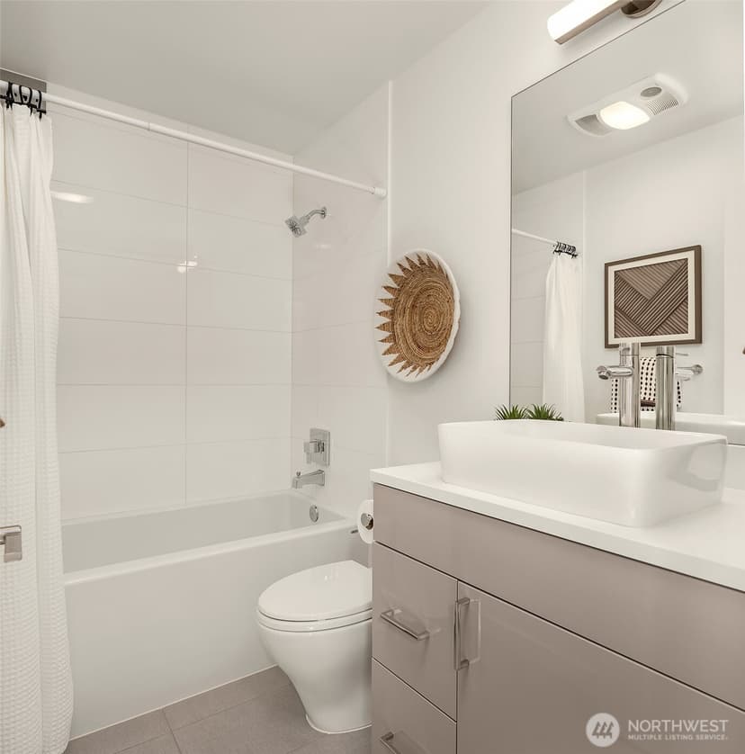 Property photo for 3613 Wallingford Avenue N, Seattle photo 21