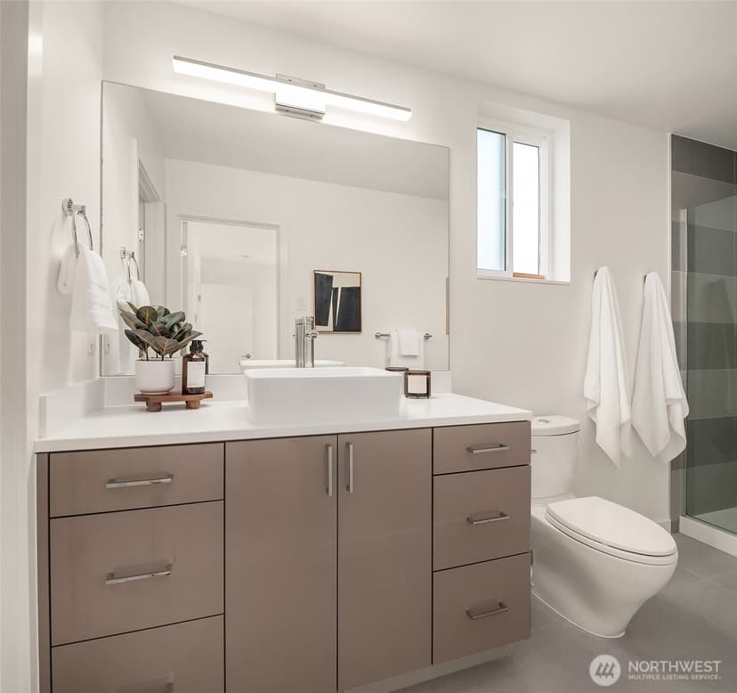 Property photo for 3613 Wallingford Avenue N, Seattle photo 17
