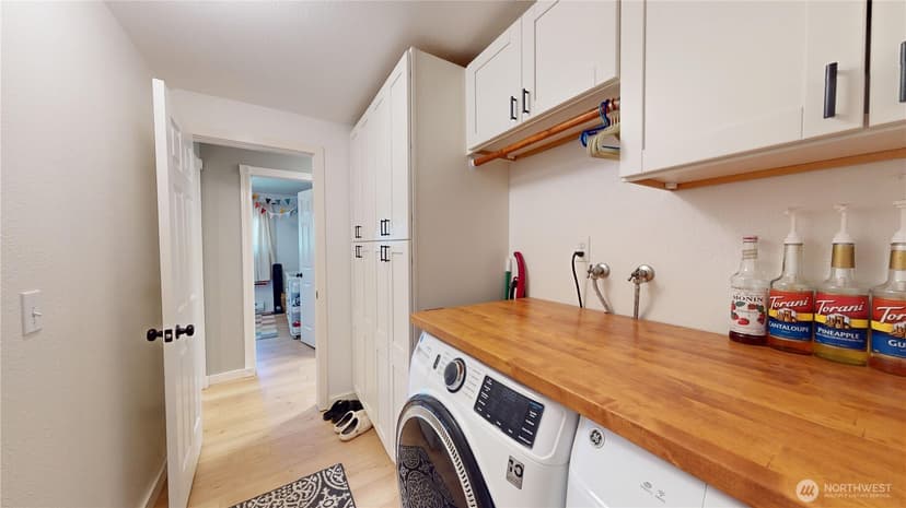 Property photo for 3000 NE 73rd Street, Bremerton photo 18