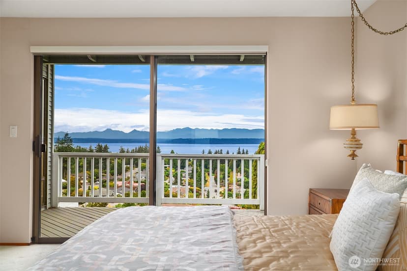 Property photo for 231 Skyline Drive, Edmonds photo 19