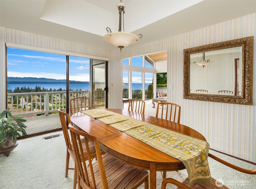 Property photo for 231 Skyline Drive, Edmonds photo 8