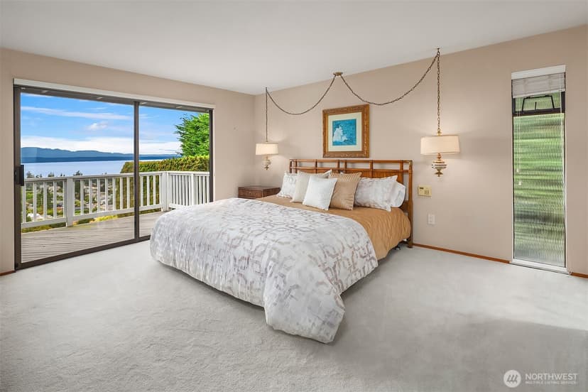 Property photo for 231 Skyline Drive, Edmonds photo 18