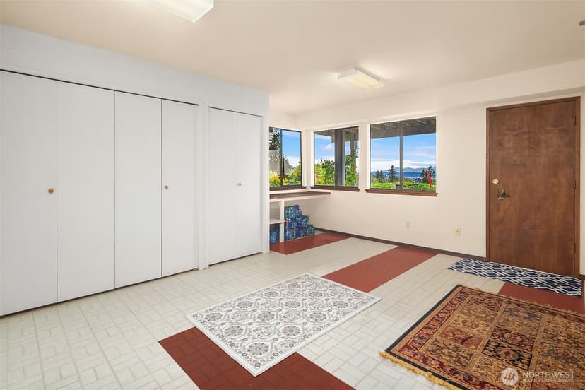 Property photo for 231 Skyline Drive, Edmonds photo 28