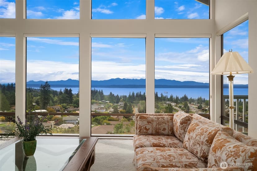 Property photo for 231 Skyline Drive, Edmonds photo 6