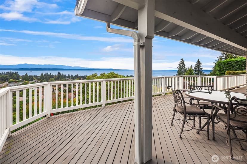Property photo for 231 Skyline Drive, Edmonds photo 35