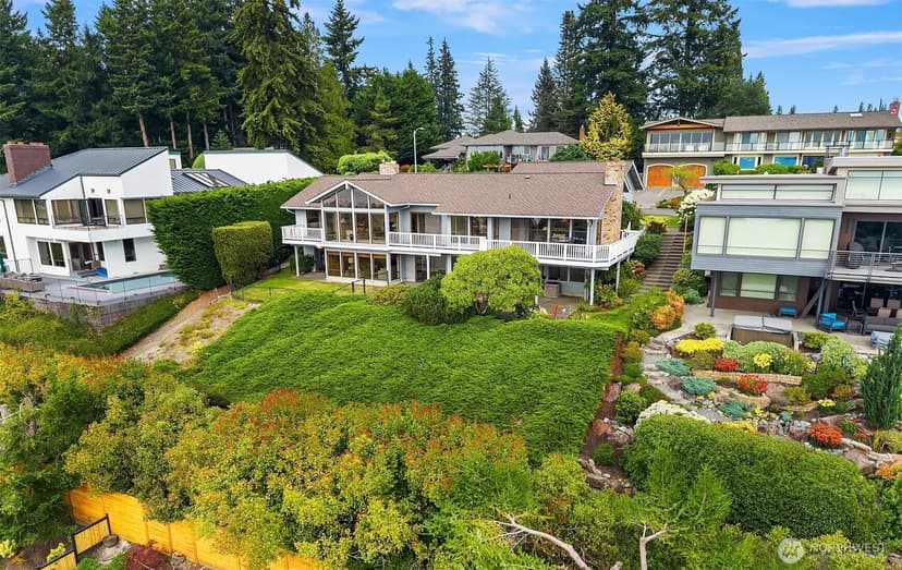 Property photo for 231 Skyline Drive, Edmonds photo 39