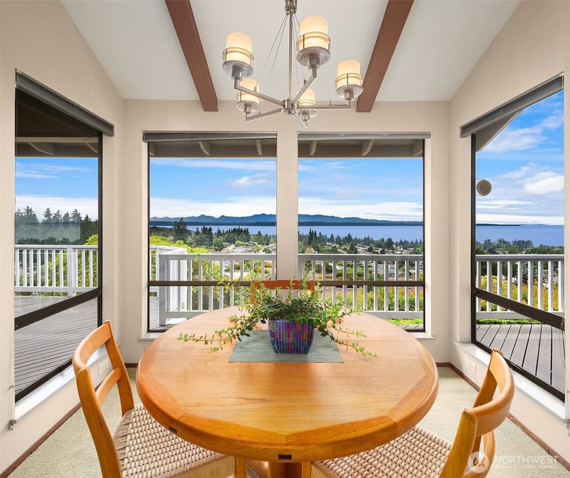 Property photo for 231 Skyline Drive, Edmonds photo 13