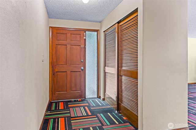 Property photo for 32715 30th Avenue SW, Federal Way photo 3