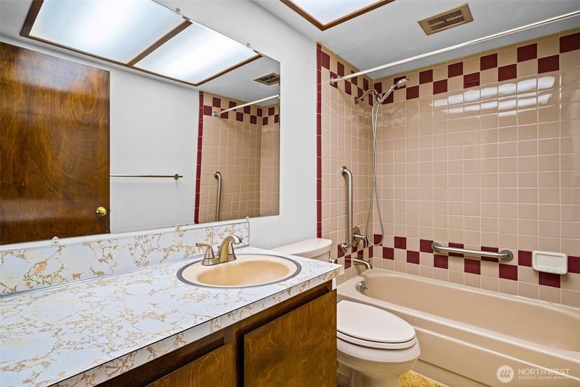 Property photo for 32715 30th Avenue SW, Federal Way photo 24