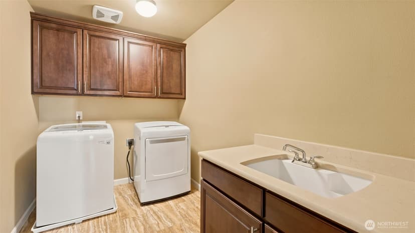 Property photo for 5500 NE 9th Street, Renton photo 35