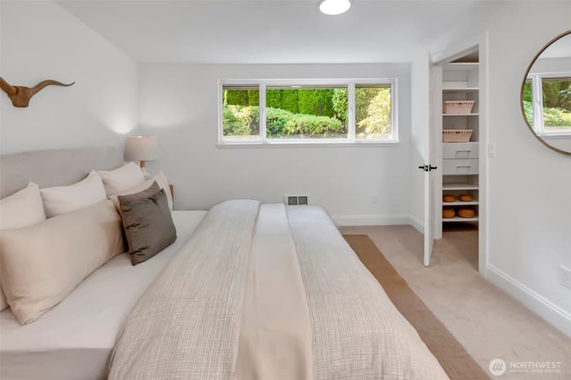 Property photo for 2434 73rd Avenue SE, Mercer Island photo 16