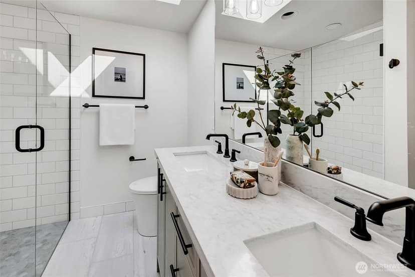 Property photo for 2434 73rd Avenue SE, Mercer Island photo 21