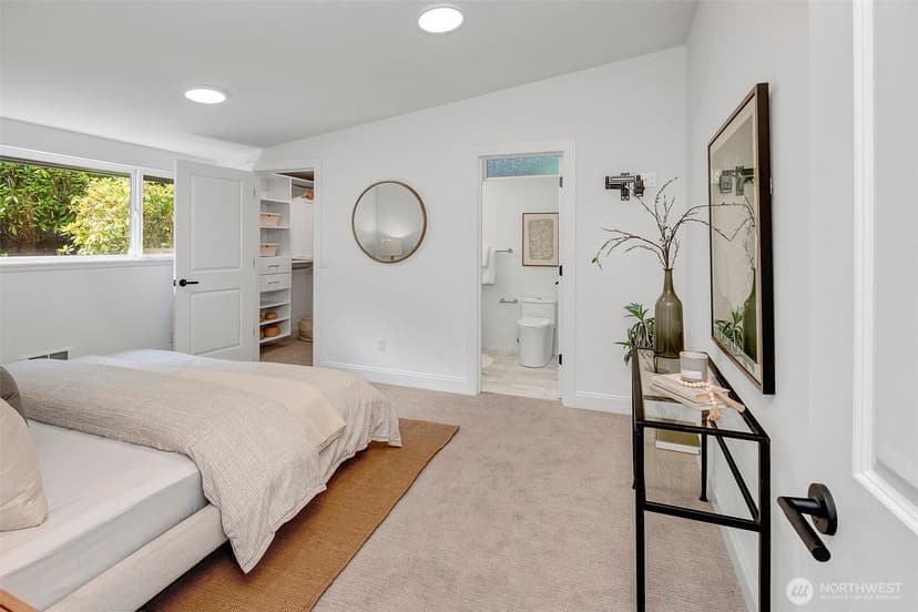Property photo for 2434 73rd Avenue SE, Mercer Island photo 15