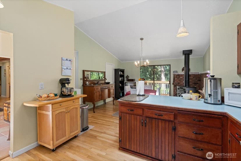 Property photo for 19224 Sprague Drive, Bothell photo 11