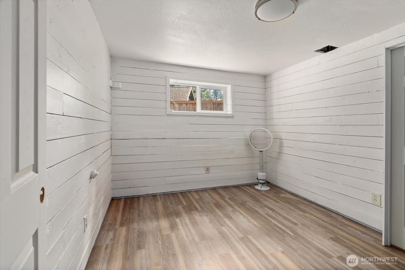 Property photo for 19224 Sprague Drive, Bothell photo 26