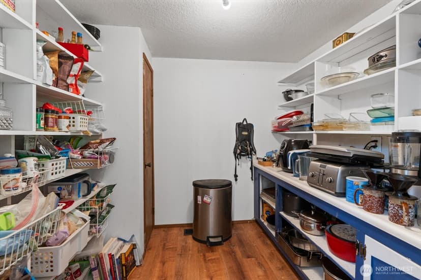 Property photo for 19224 Sprague Drive, Bothell photo 14