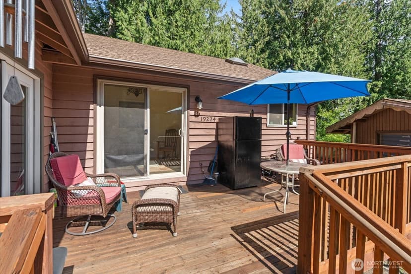 Property photo for 19224 Sprague Drive, Bothell photo 6