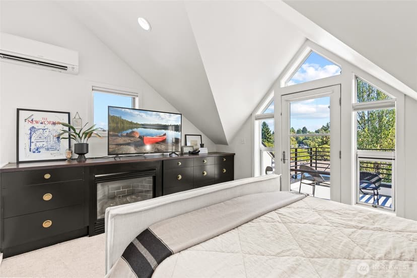 Property photo for 300 26th Avenue E #D, Seattle photo 29