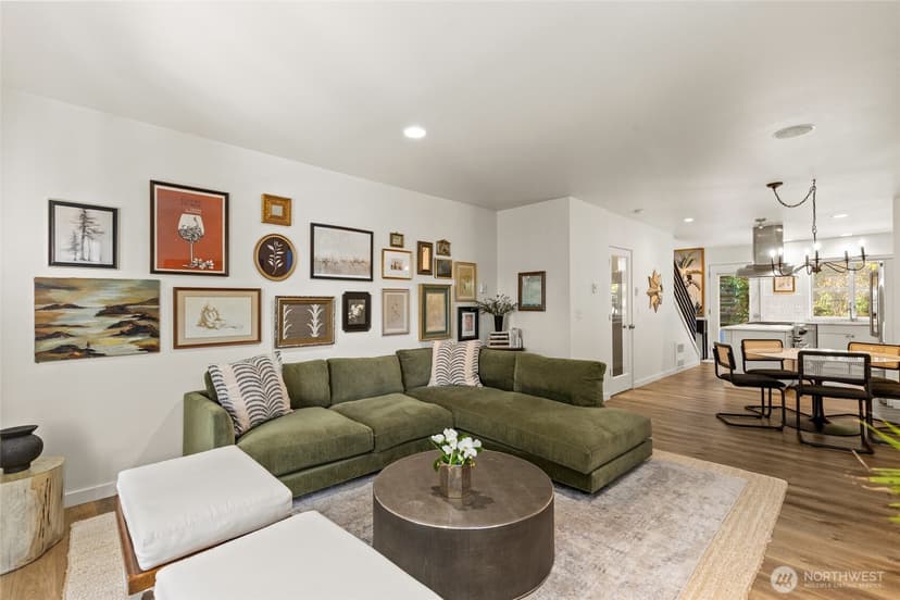 Property photo for 300 26th Avenue E #D, Seattle photo 17