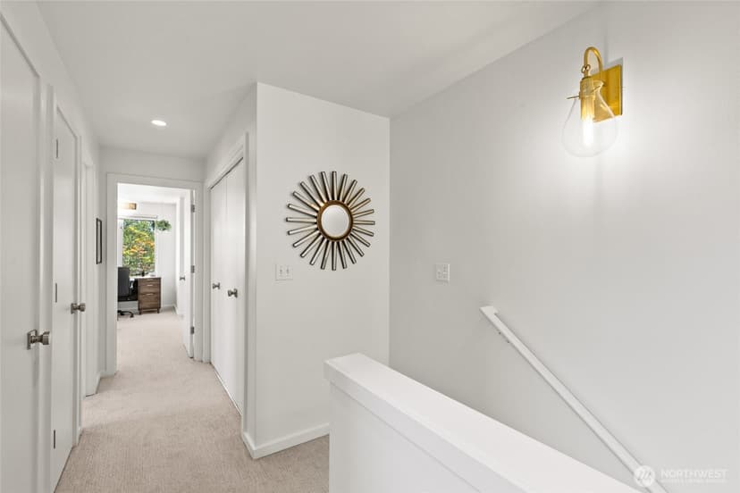 Property photo for 300 26th Avenue E #D, Seattle photo 20
