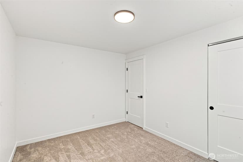 Property photo for 27607 129th Court SE, Kent photo 34