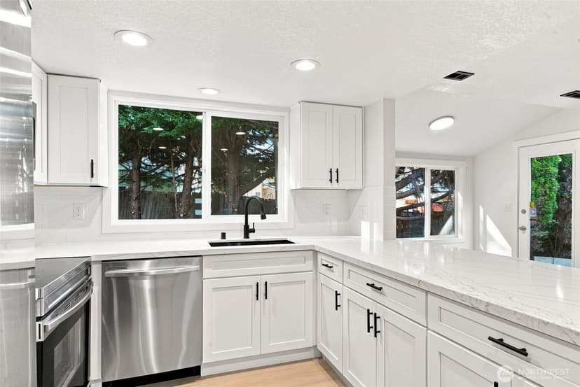 Property photo for 27607 129th Court SE, Kent photo 15