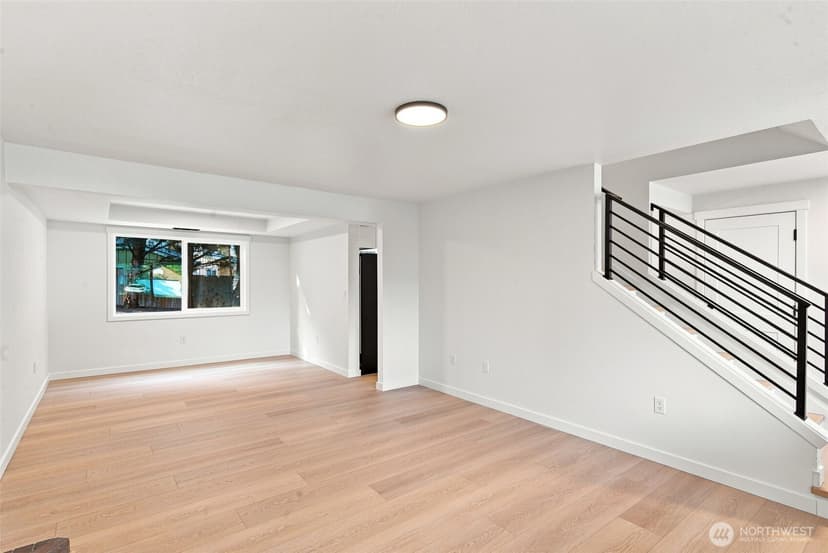 Property photo for 27607 129th Court SE, Kent photo 8