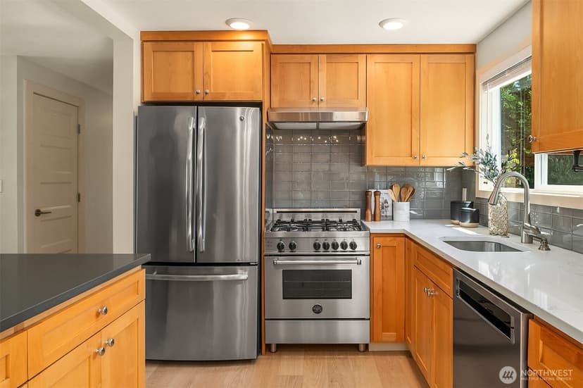 Property photo for 8003 NE 128th Street, Kirkland photo 18