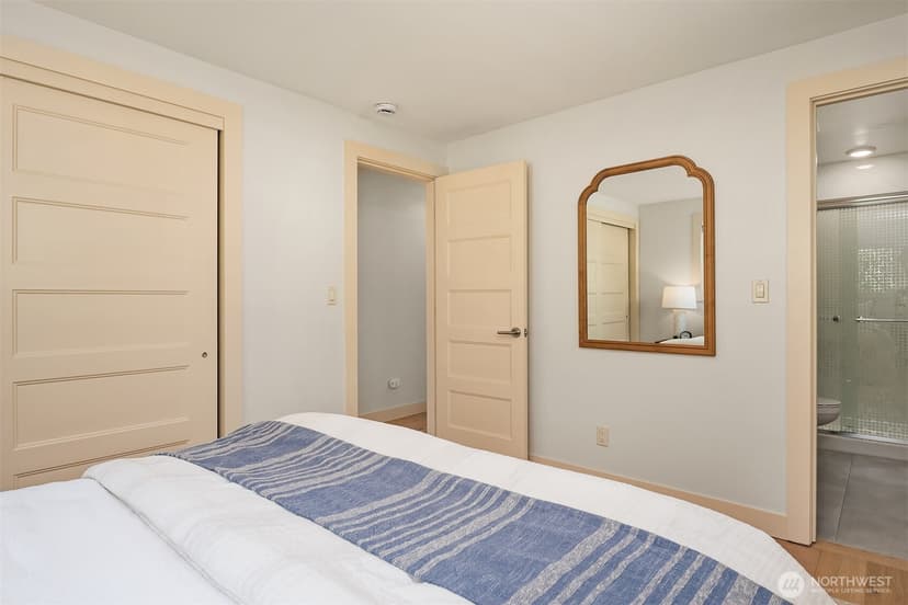 Property photo for 8003 NE 128th Street, Kirkland photo 21